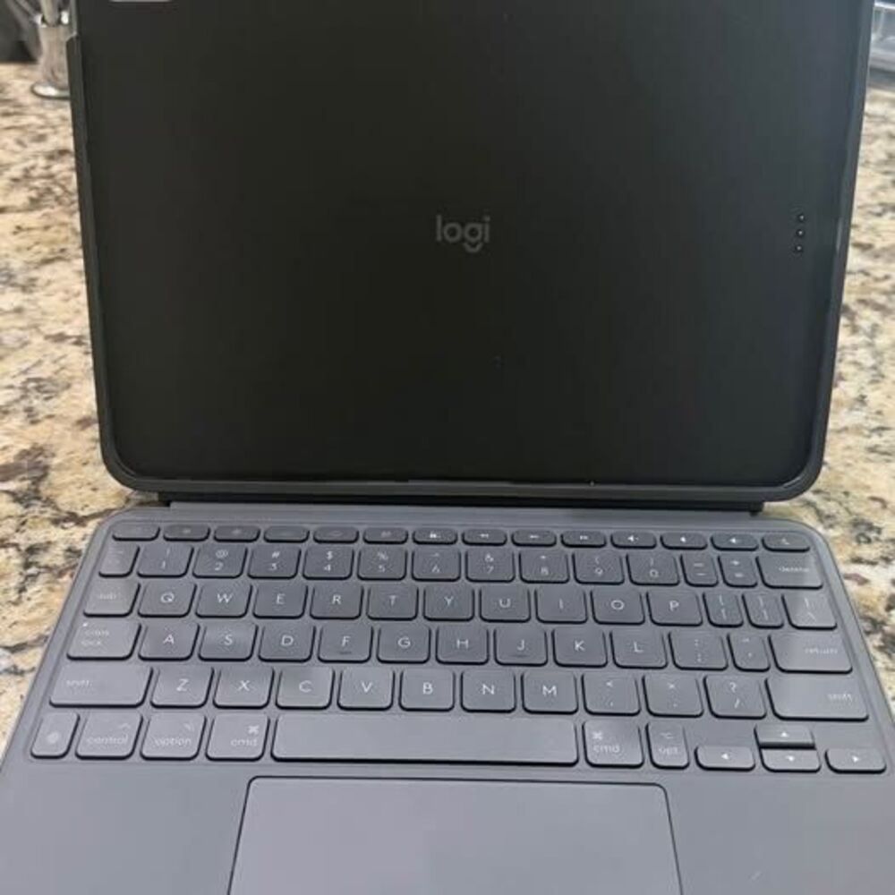 Logitech Combo Touch Keyboard Case for iPad Air 11-inch / 10.9-inch – Grey